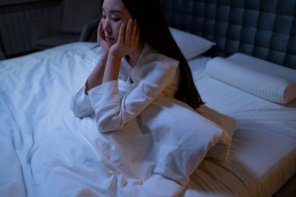 The Impact of Sleep Deprivation on Weight Loss: Exploring the Connection Between Sleep and Weight