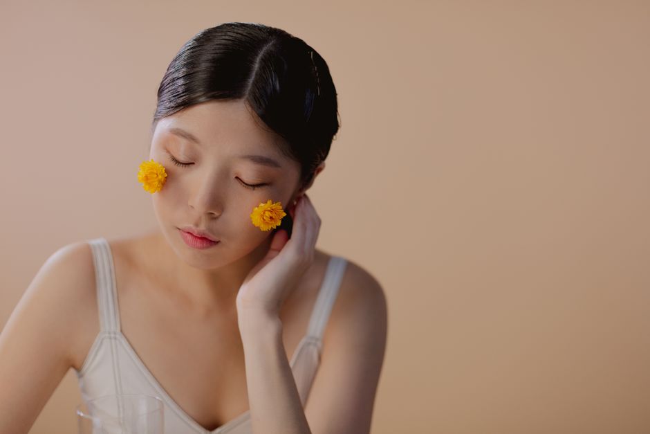 How to Rescue Dull, Sallow Skin After Staying Up Late: A Complete Recovery Guide