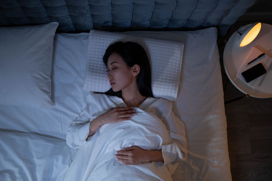 The Real Changes Your Body Goes Through When You Sleep Early and Wake Up Early